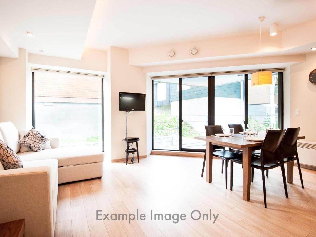 Akazora Aparthotel Kucsan Szoba fotó